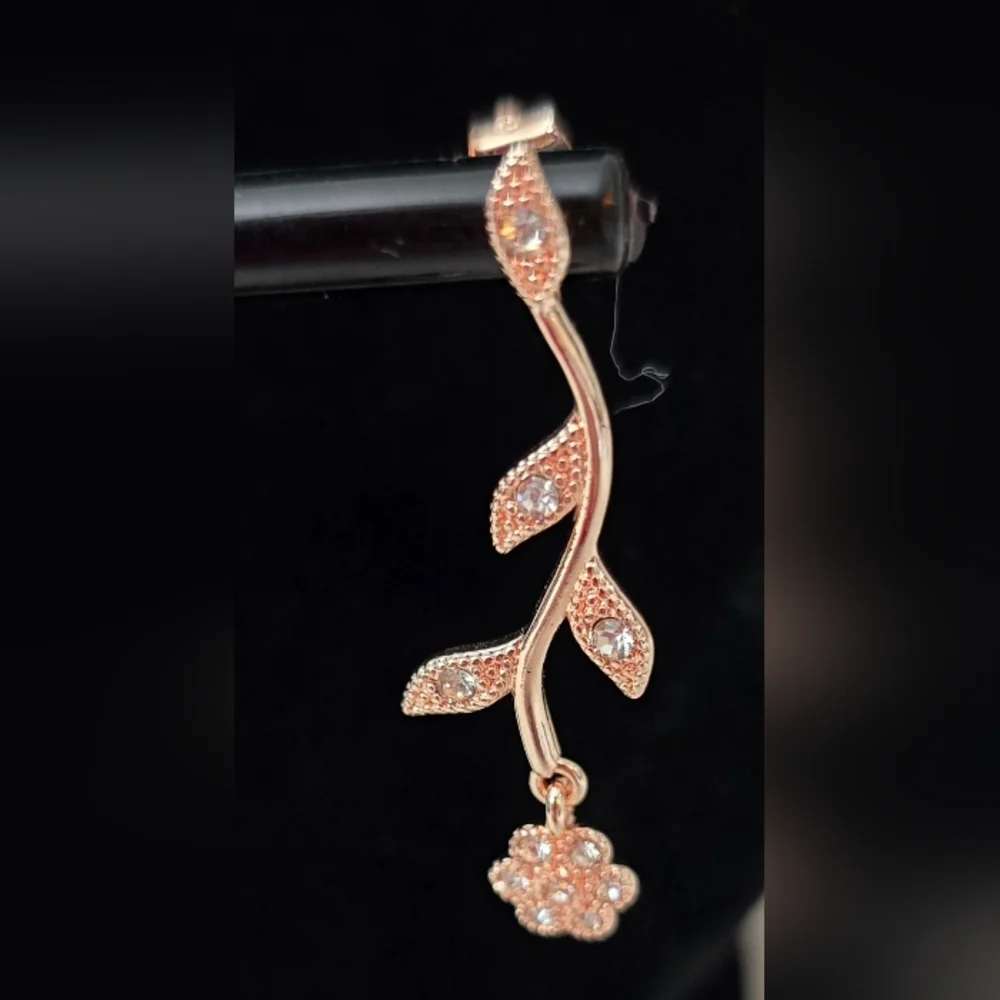 Exquisite‎ Rose Gold Tone Crystal Nature-Inspired Drop Earrings